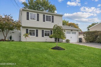 527 Pennsylvania Ave in Brick, NJ - Building Photo - Building Photo
