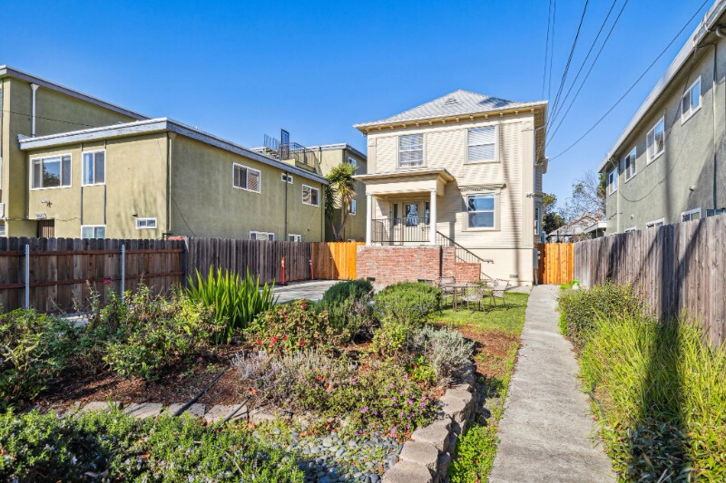 1619 Prince St in Berkeley, CA - Building Photo