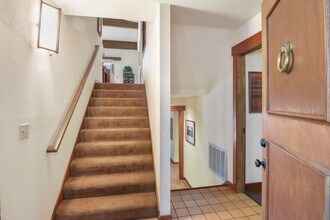 1200 W Lake Blvd in Tahoe City, CA - Building Photo - Building Photo