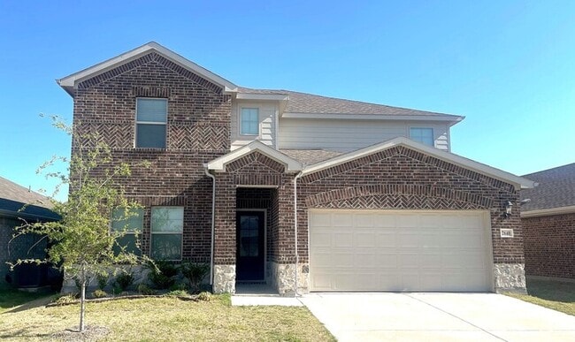 property at 2640 Oneida Ln