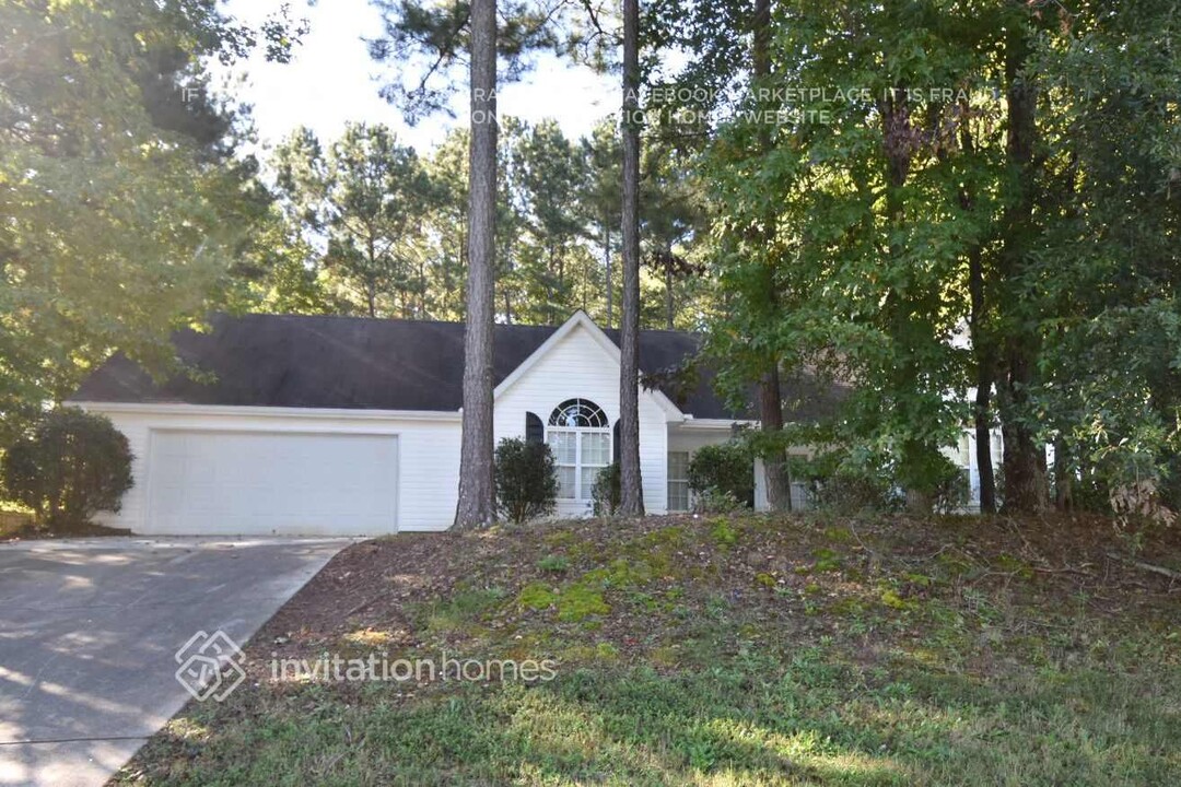 2610 Hidden Creek Dr SW in Loganville, GA - Building Photo