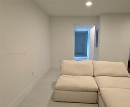 10950 NW 82nd St, Unit 312 in Doral, FL - Building Photo - Building Photo