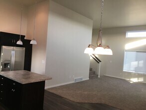 4559 Blue Stem Way in Moorhead, MN - Building Photo - Building Photo