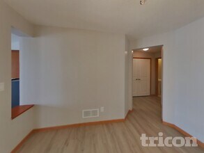 1627 Fox Hunt Way in Victoria, MN - Building Photo - Building Photo