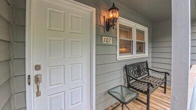 107 Abbots Glen Ct in Cary, NC - Building Photo - Building Photo