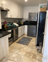 133 Chiswick Rd, Unit B in Boston, MA - Building Photo