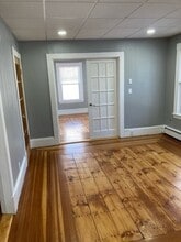 15 Hampton Ave, Unit 15 in Lowell, MA - Building Photo - Building Photo