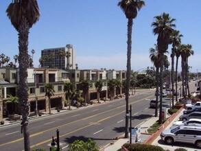 Blue Water Villas in San Diego, CA - Foto de edificio - Building Photo