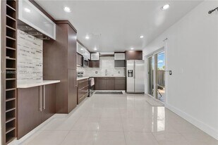 9646 SW 151 Ave in Miami, FL - Building Photo