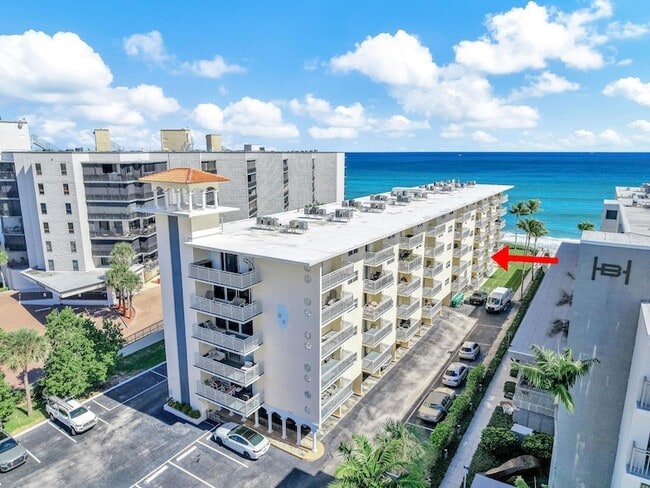 1161 Hillsboro Mile, Unit 207 in Hillsboro Beach, FL - Building Photo - Building Photo