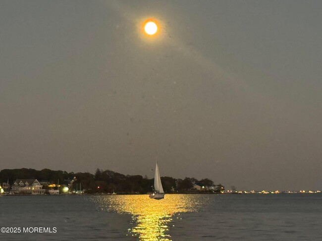 101 Harbor Ct in Pine Beach, NJ - Building Photo - Building Photo