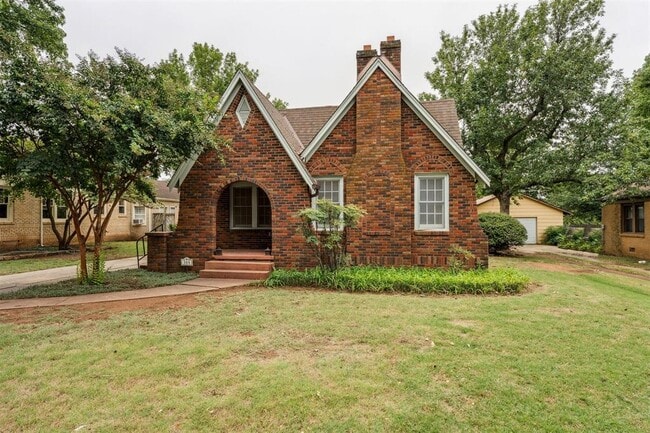 308 E 5th St in Edmond, OK - Building Photo - Building Photo
