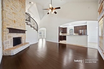 9349 Velvet Cactus Dr in Fort Worth, TX - Building Photo - Building Photo