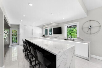 4469 Alton Rd in Miami Beach, FL - Building Photo - Building Photo