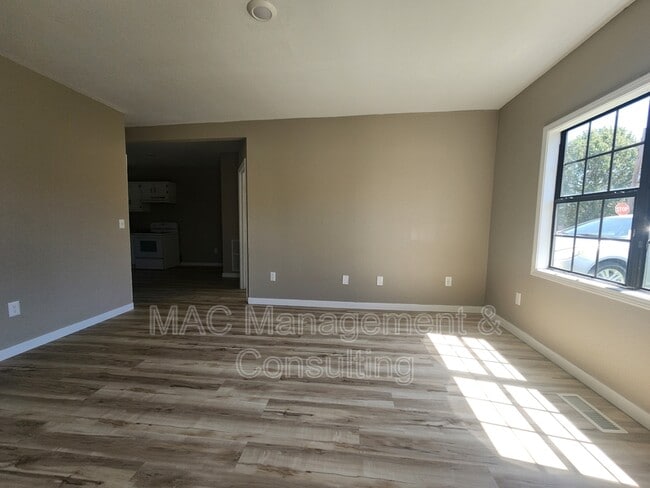 1319 Autumn Ave in Cookeville, TN - Building Photo - Building Photo