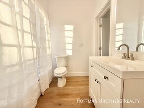 1184 N Edgemont St in Los Angeles, CA - Building Photo - Building Photo