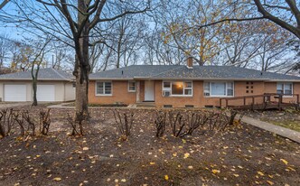 1320 Alms Dr in Champaign, IL - Building Photo