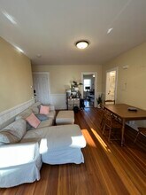 332 Beacon St, Unit 2 in Somerville, MA - Building Photo - Building Photo