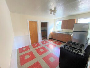 51 Pearson Ave, Unit 3 in Somerville, MA - Building Photo - Building Photo
