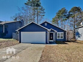 5801 Meadowview Rd in Rex, GA - Building Photo