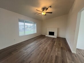 1338 Alfa Romeo Ct in Manteca, CA - Building Photo - Building Photo