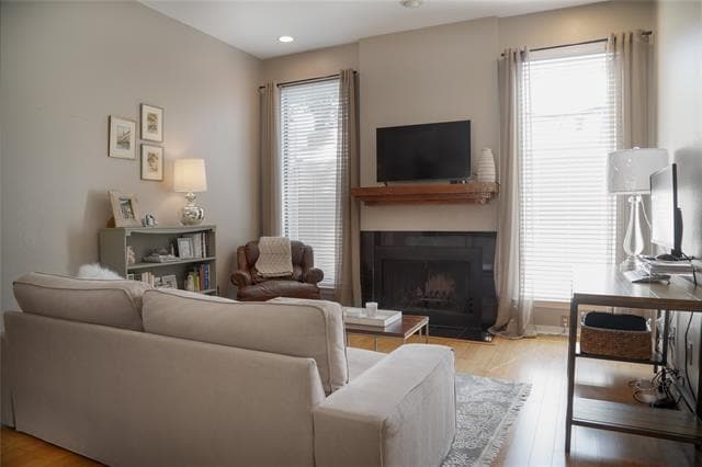 4031 Holland Ave in Dallas, TX - Building Photo