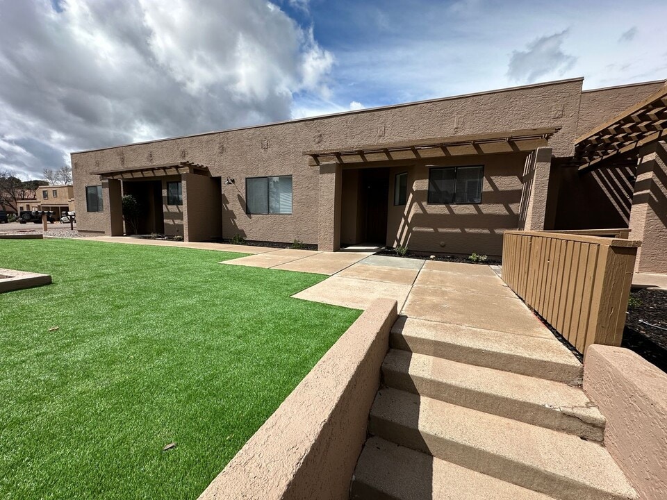 155 Sugarloaf St in Sedona, AZ - Building Photo