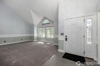 489 Surreyrun Rd in Murray, UT - Building Photo - Building Photo