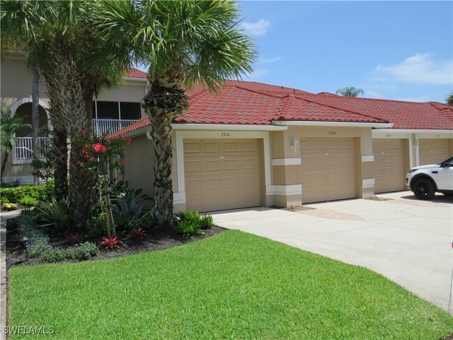 2780 Cypress Trace Cir in Naples, FL - Building Photo - Building Photo