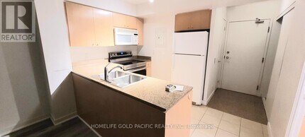 373 Front St W in Toronto, ON - Building Photo - Building Photo