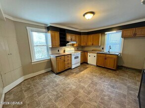 31 Campbell St in Montgomery, PA - Building Photo - Building Photo