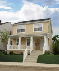 Boulevard Homes in Columbus, OH - Foto de edificio - Building Photo