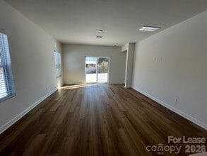 1548 31st St NE in Conover, NC - Building Photo - Building Photo