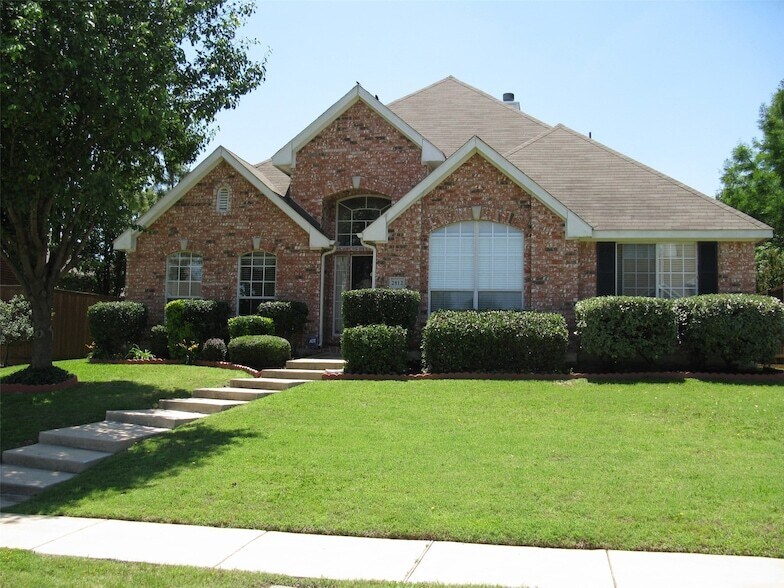 2812 Gambel Ln in Plano, TX - Foto de edificio