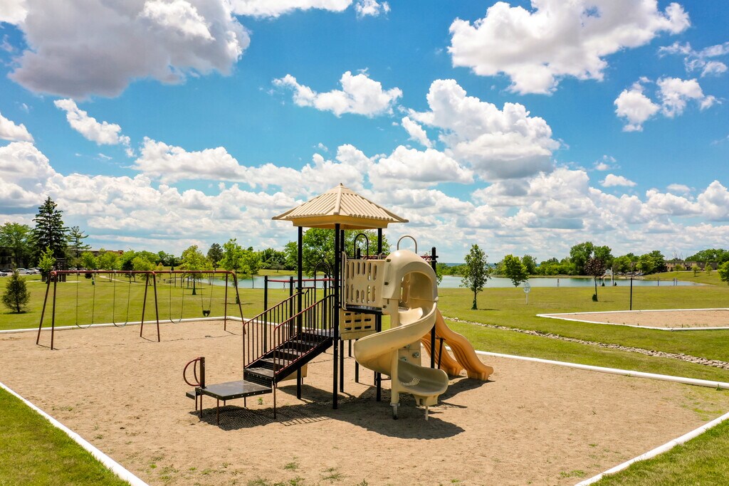 Lakota Lake Apartments West Chester, OH Apartments