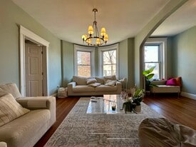 184 Saint Paul St, Unit 2 in Brookline, MA - Building Photo