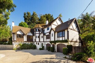 5237 San Feliciano Dr in Los Angeles, CA - Building Photo