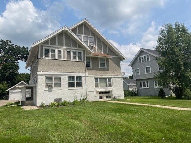 3309 University Ave in Des Moines, IA - Building Photo - Building Photo
