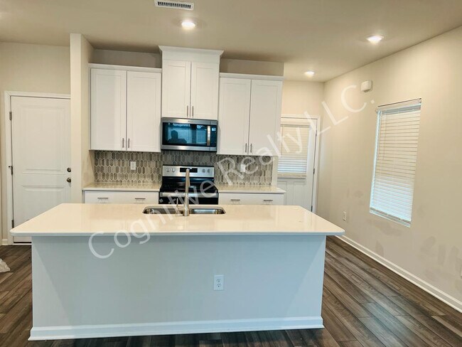 280 Brook Farm Ln in Fuquay Varina, NC - Building Photo - Building Photo