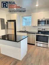 605 Fairview Ave, Unit Unit D in Murfreesboro, TN - Building Photo - Building Photo