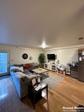 36 Raymond St, Unit 36A in Boston, MA - Foto de edificio - Building Photo