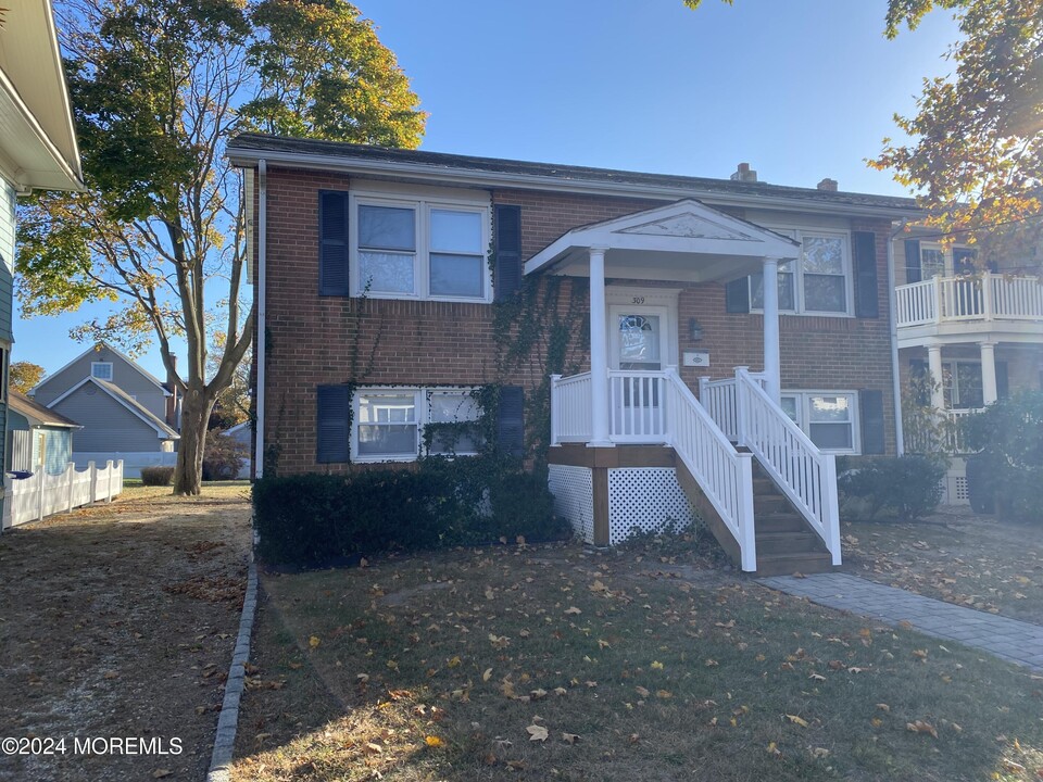 309 Ludlow Ave in Spring Lake, NJ - Building Photo