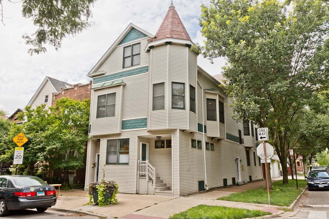 3656 N Paulina St in Chicago, IL - Building Photo