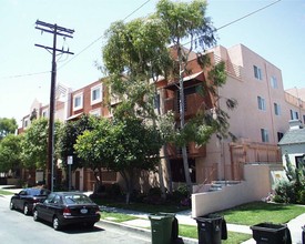 Hesby Manor in North Hollywood, CA - Building Photo - Building Photo