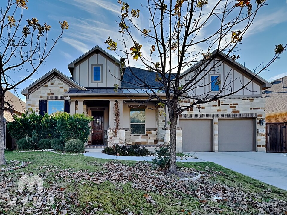 7618 Rushing Creek in San Antonio, TX - Building Photo