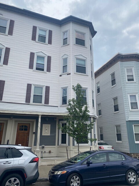 10 Homer St, Unit 1 in Brookline, MA - Building Photo