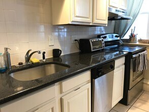 137 Peterborough St, Unit #33 in Boston, MA - Building Photo - Building Photo