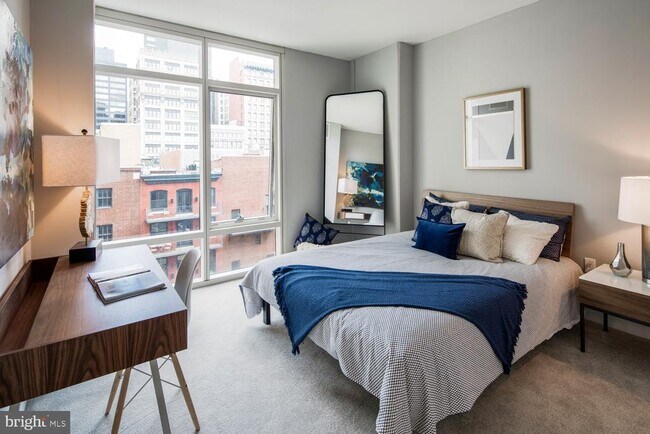 1213 Walnut St in Philadelphia, PA - Building Photo - Building Photo