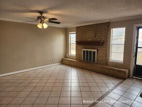 2108 76th St in Lubbock, TX - Building Photo - Building Photo