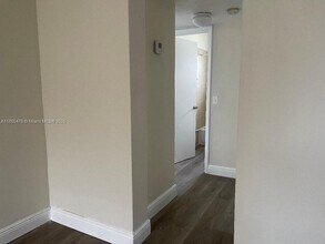4300 SW 67th Ave in Miami, FL - Building Photo - Building Photo